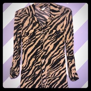 ➡️JUST ADDED⬅️ Sheer Leopard Print Shirt
